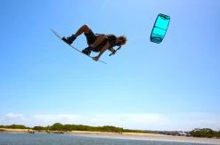 Ozone Amp V1 Kiteboard Kite -Water Sports Amp V1 Action 4 850x560 96815.1572444377