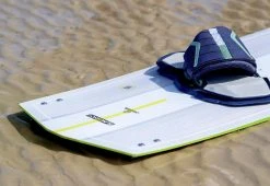 Slingshot Glide V12 Twintip Kiteboard -Water Sports Slingshot Glide V12 Close Up 24636.1654095709